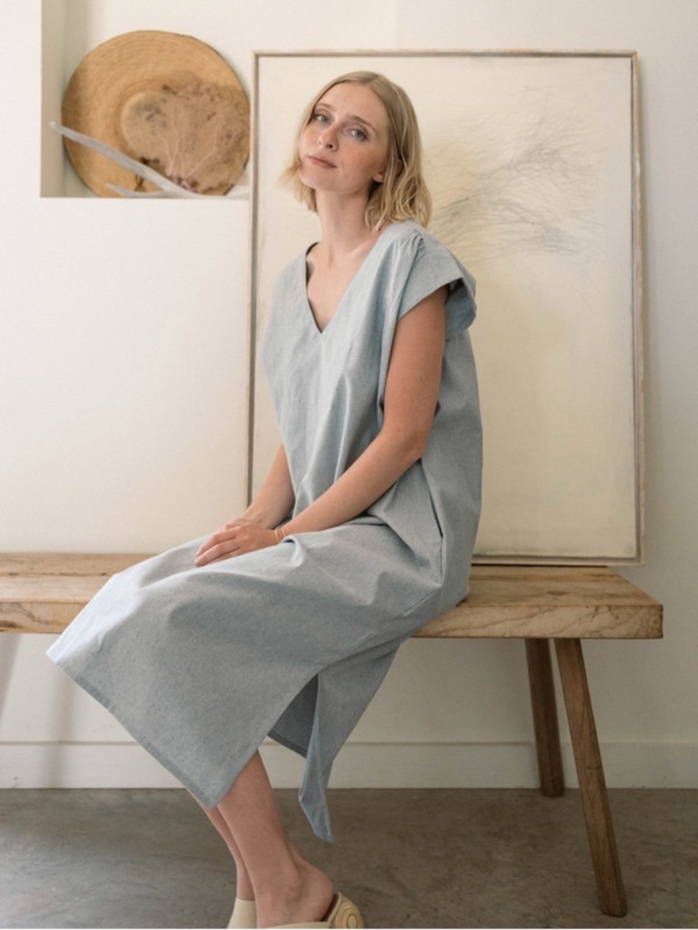 Wynne Dress- Relaxed V-Neck Midi chambray Dress in Light Gray/blue
